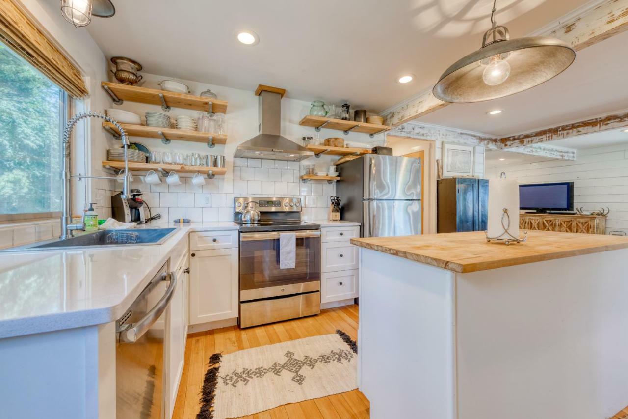 Calm Waters Villa Рокълей Бийч Екстериор снимка